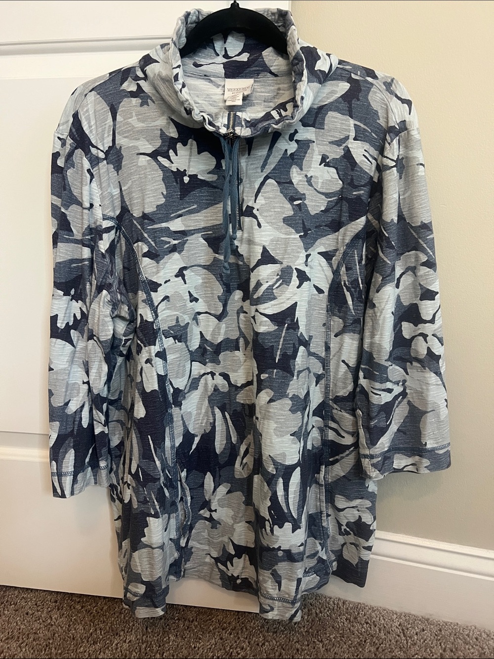 Chico’s Weekends Floral 1/4 Zip Tunic Top – Women’s Size 3
